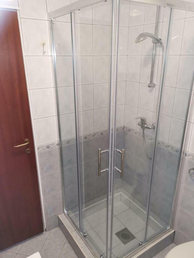Apartment Ivana Brodarica  Bagian luar foto