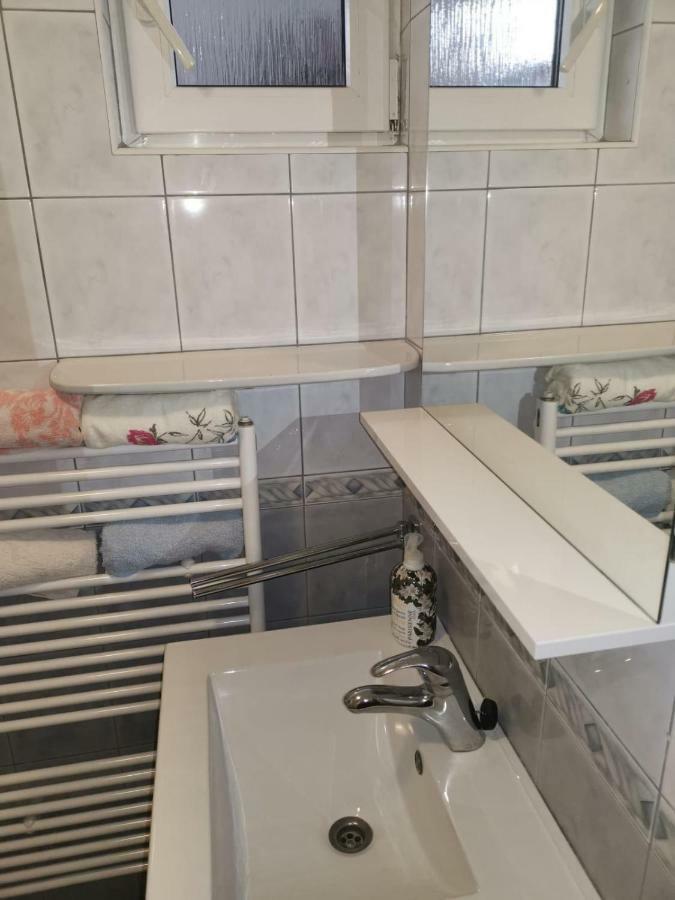 Apartment Ivana Brodarica  Bagian luar foto